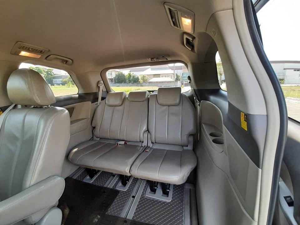 Toyota Estima ปี 2011 สีเงิน (รูปที่ 11)