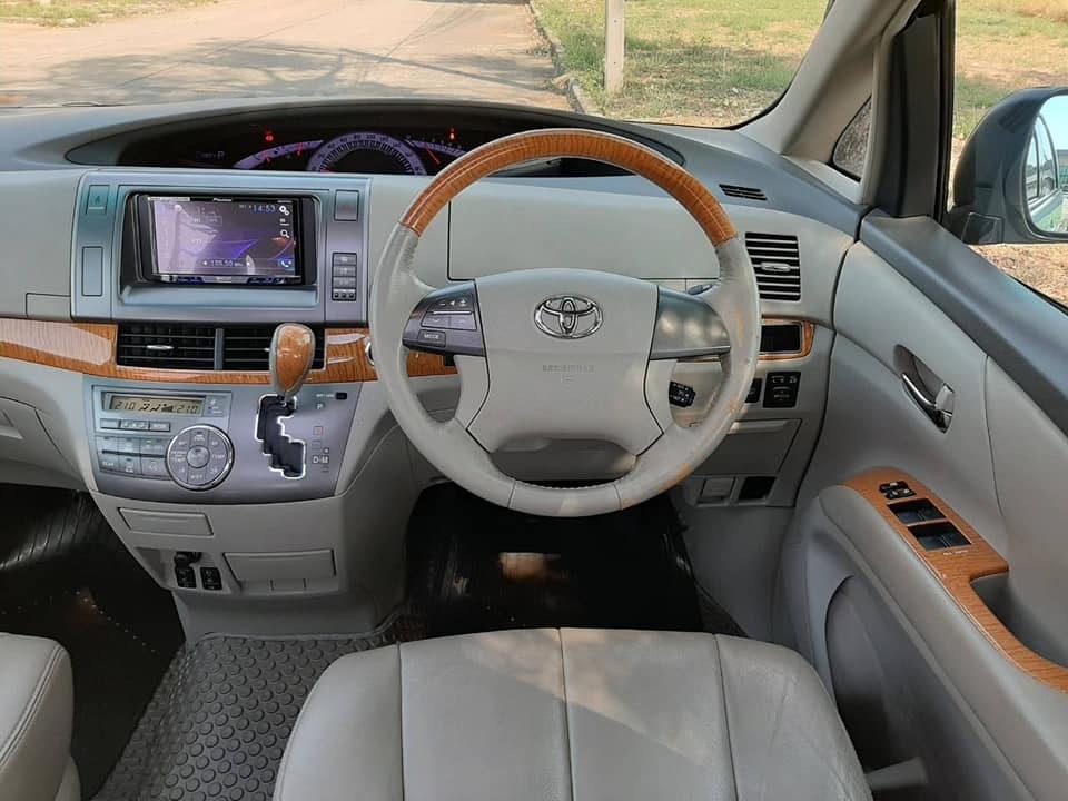 Toyota Estima ปี 2011 สีเงิน (รูปที่ 5)