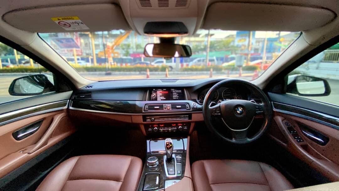 BMW 5 Series F10 528i ปี 2015 สีขาว (รูปที่ 20)