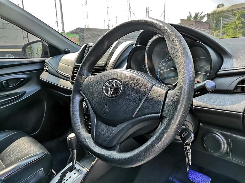 Toyota Vios ปี 2015 สีดำ (รูปที่ 9)