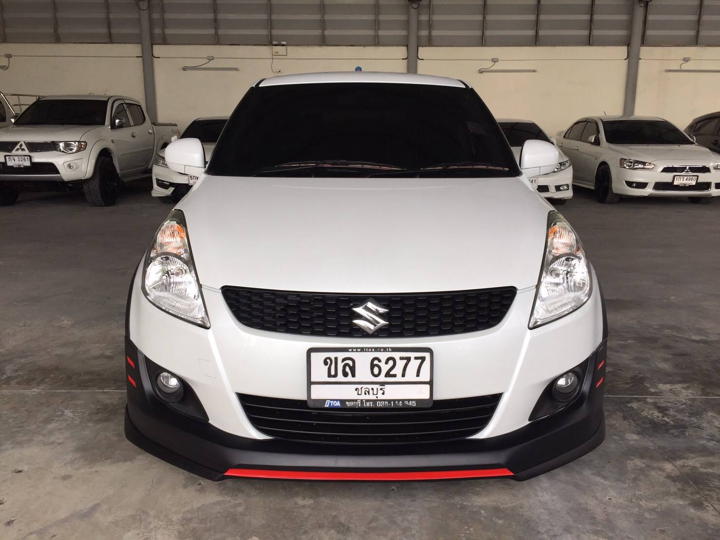 Suzuki Swift ปี 2015 สีขาว (รูปที่ 16)