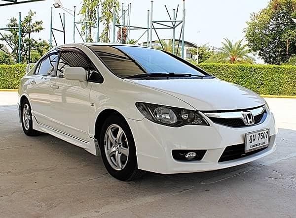 Honda Civic FD ปี 2010 สีขาว (รูปที่ 2)