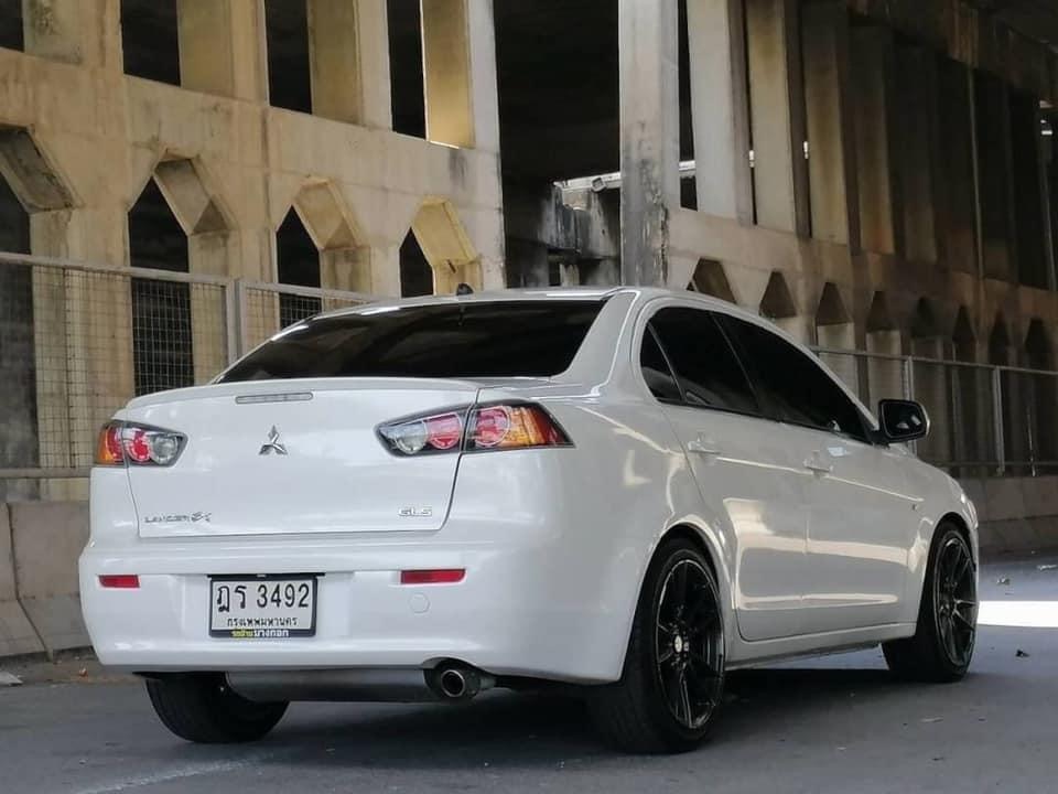 Mitsubishi Lancer EX ปี 2010 สีขาว