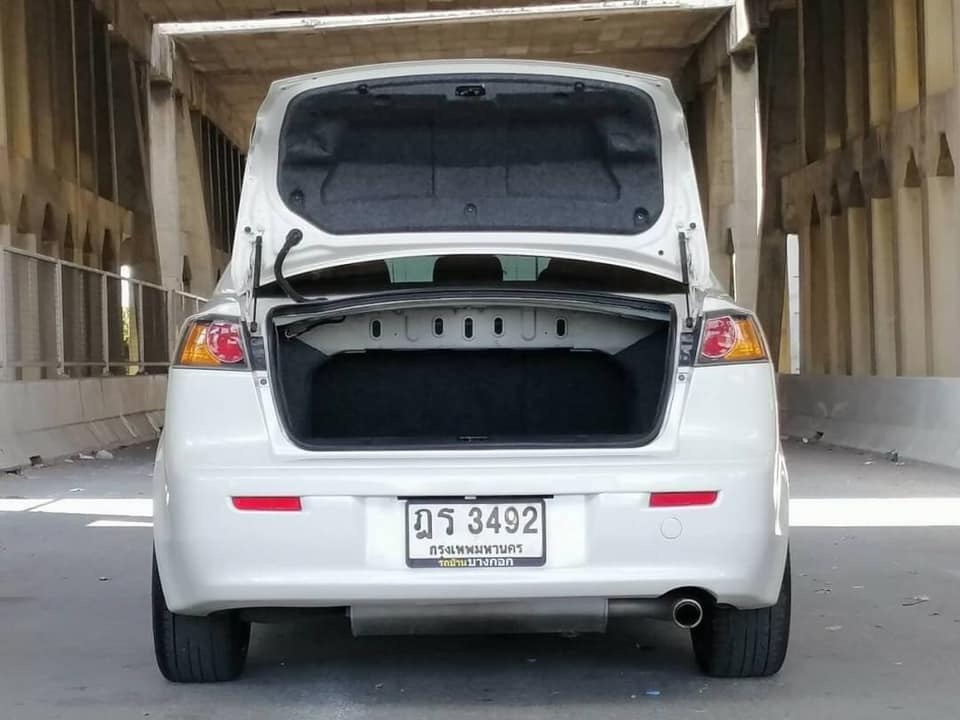 Mitsubishi Lancer EX ปี 2010 สีขาว (รูปที่ 7)