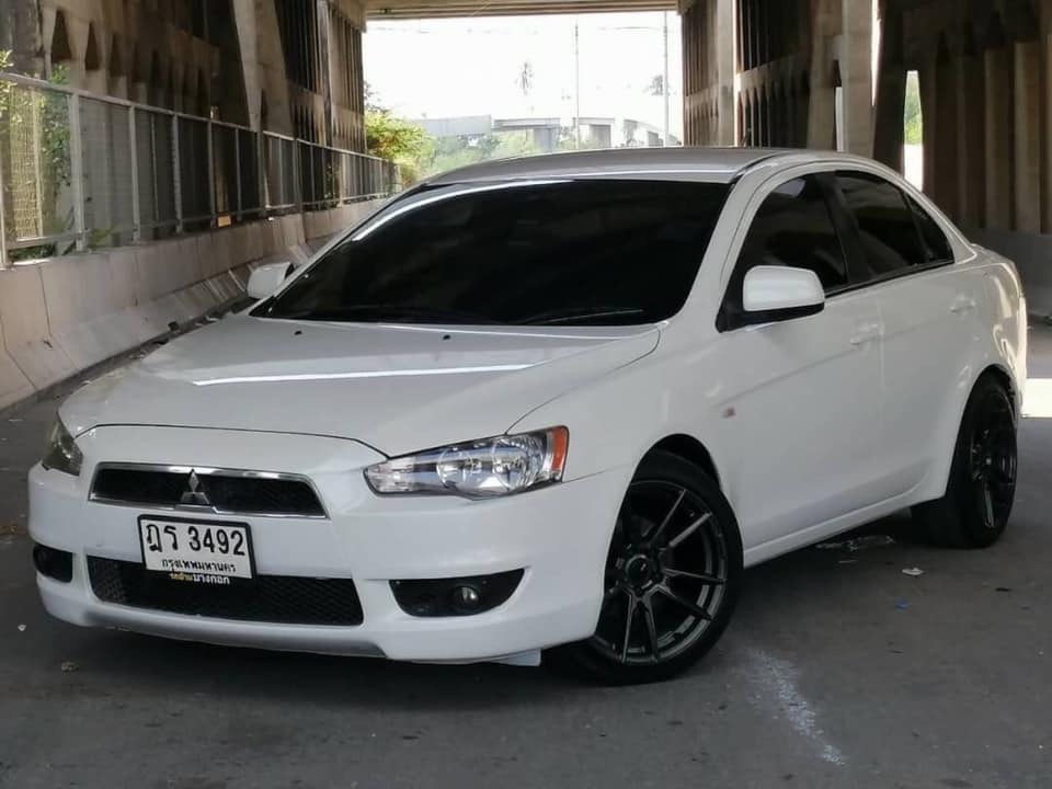 Mitsubishi Lancer EX ปี 2010 สีขาว