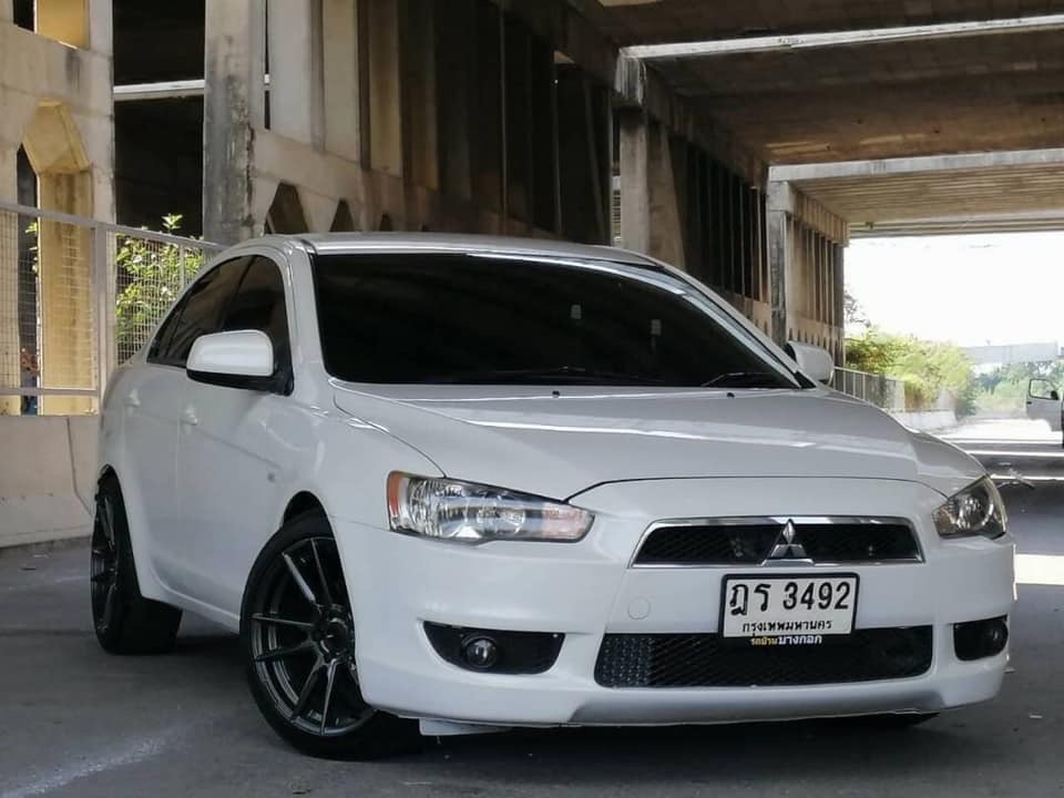 Mitsubishi Lancer EX ปี 2010 สีขาว