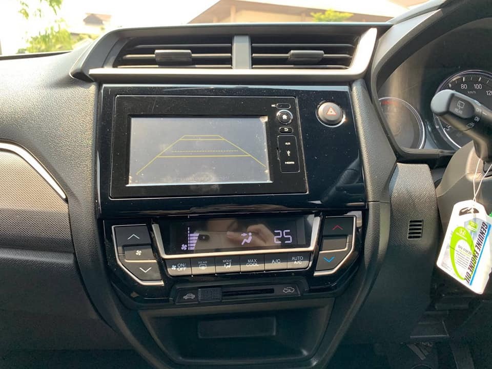 Honda BR-V ปี 2018 สีเทา (รูปที่ 11)