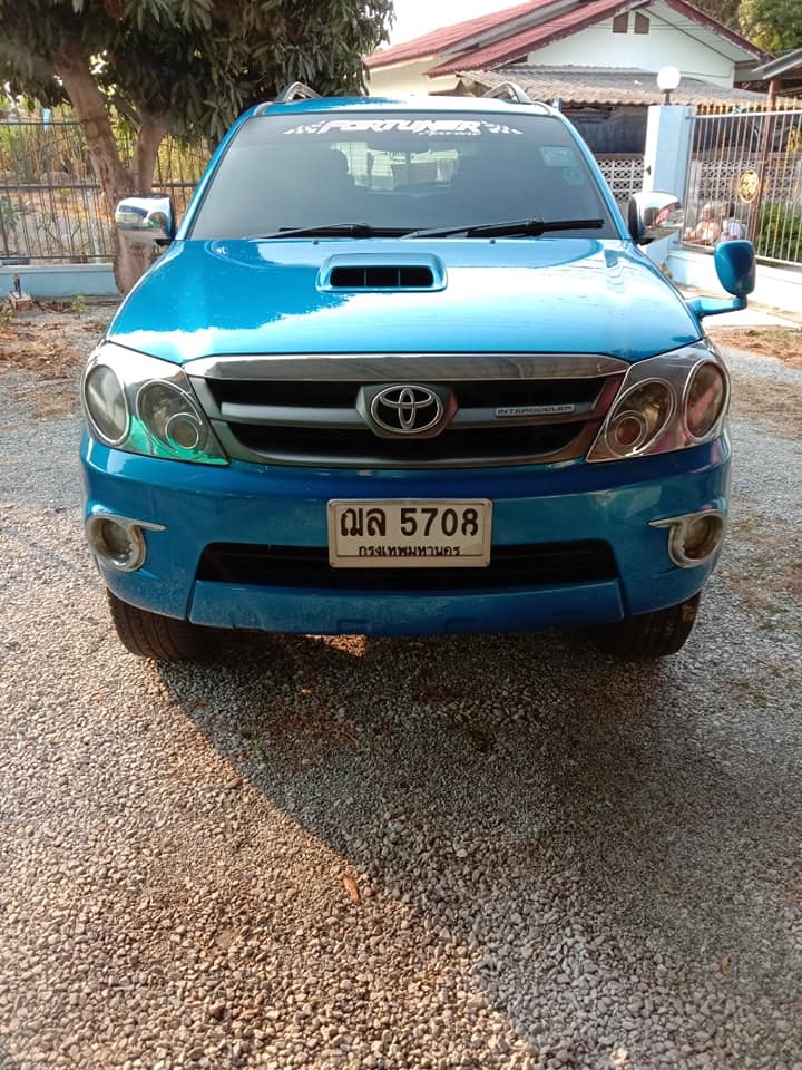 Toyota Fortuner ปี 2005 (รูปที่ 2)