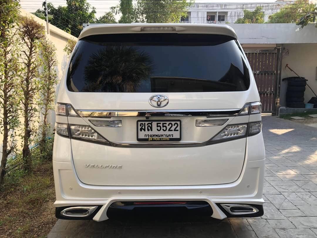 Toyota Vellfire ปี 2014 สีขาว (รูปที่ 5)