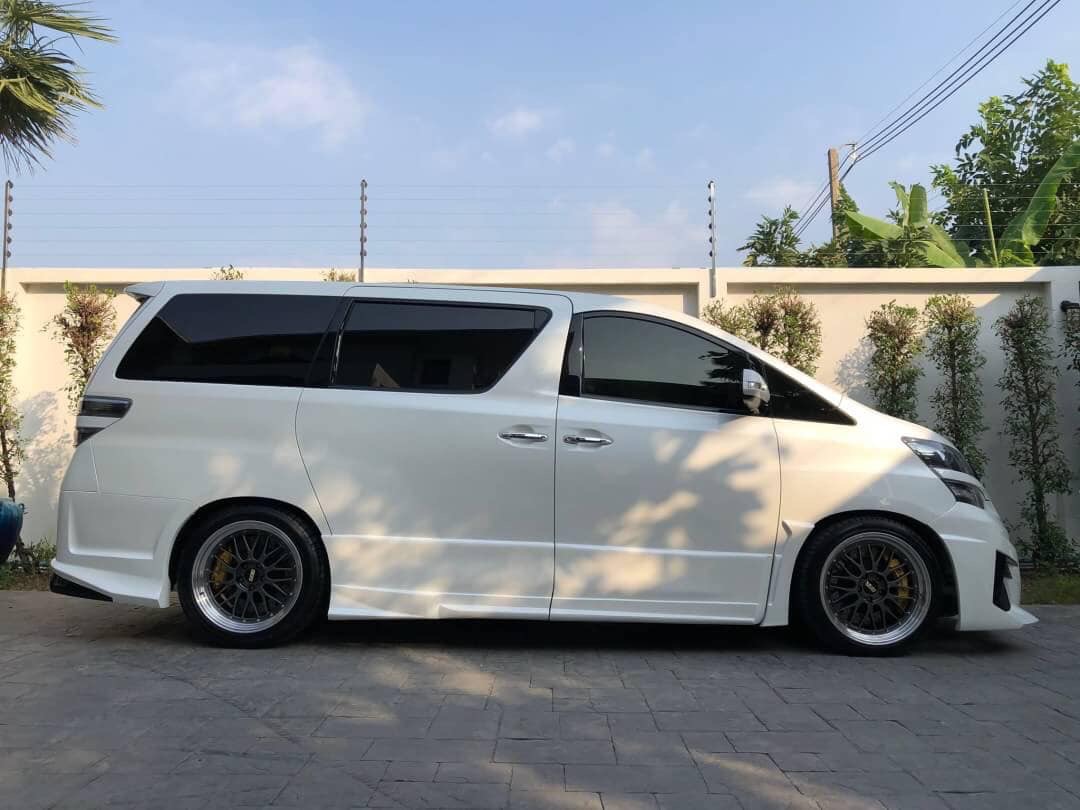 Toyota Vellfire ปี 2014 สีขาว (รูปที่ 3)