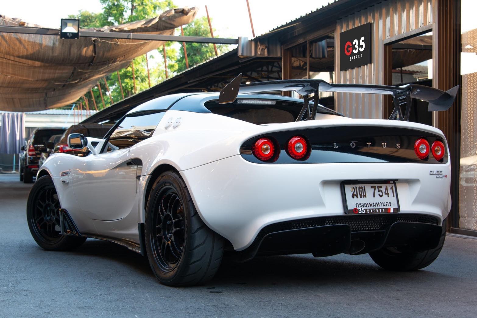 Lotus Elise ปี 2013 สีขาว