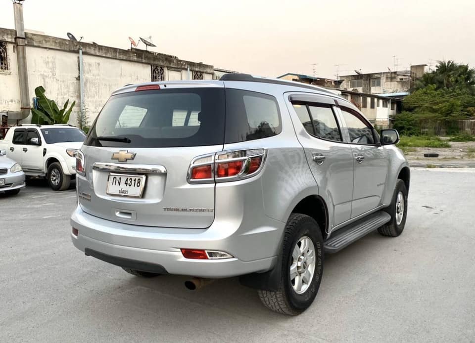 Chevrolet Trailblazer ปี 2013 สีเงิน (รูปที่ 4)