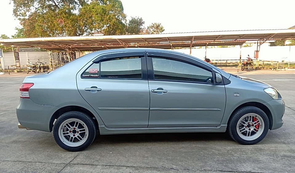 Toyota Vios ปี 2010 สีเทา (รูปที่ 5)