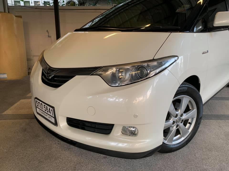 Toyota Estima ปี 2008 สีขาว