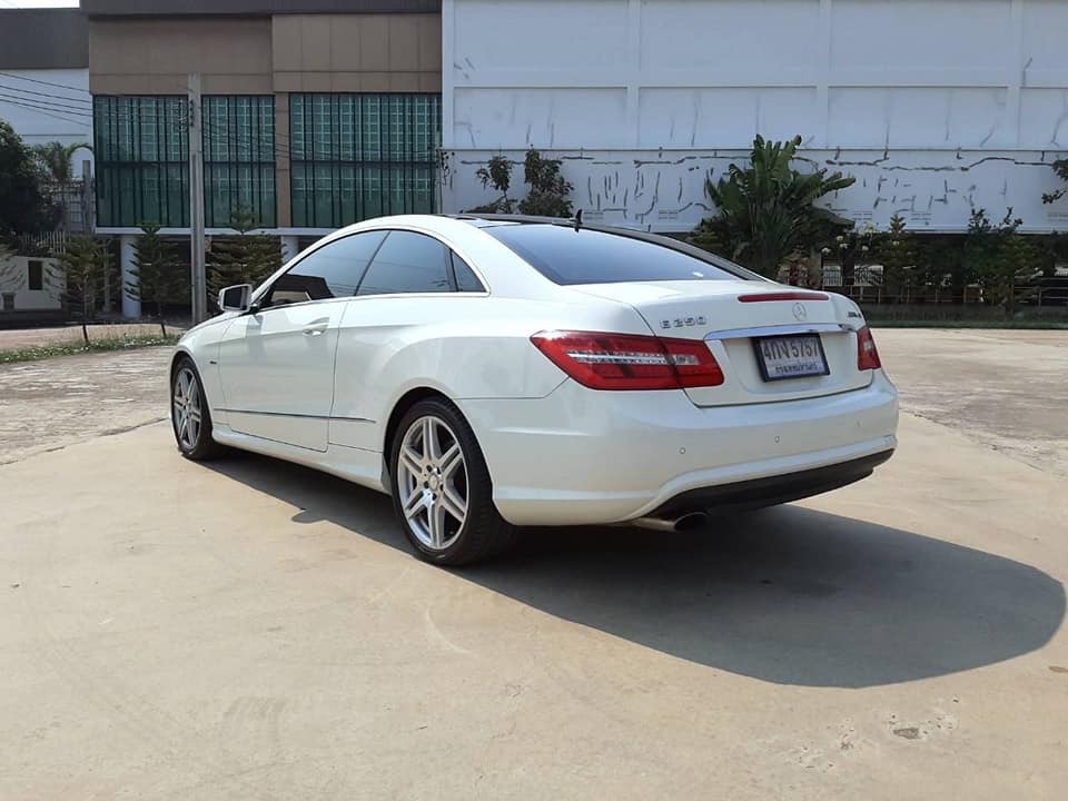 Mercedes-Benz C207 E250 ปี 2011 สีขาว (รูปที่ 15)