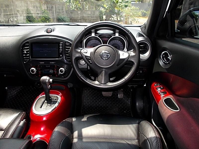 Nissan Juke ปี 2014 สีขาว (รูปที่ 9)