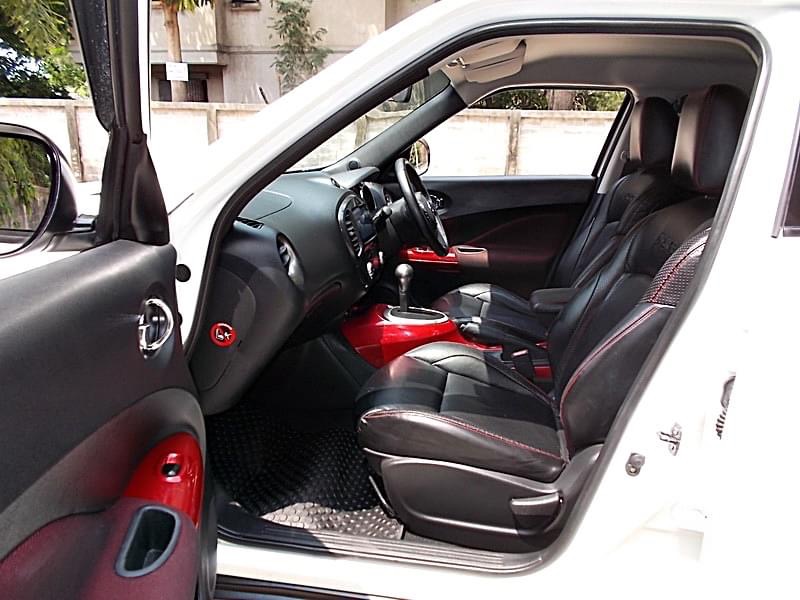 Nissan Juke ปี 2014 สีขาว (รูปที่ 6)
