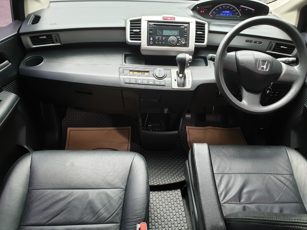 Honda Freed ปี 2013 สีน้ำตาล (รูปที่ 9)