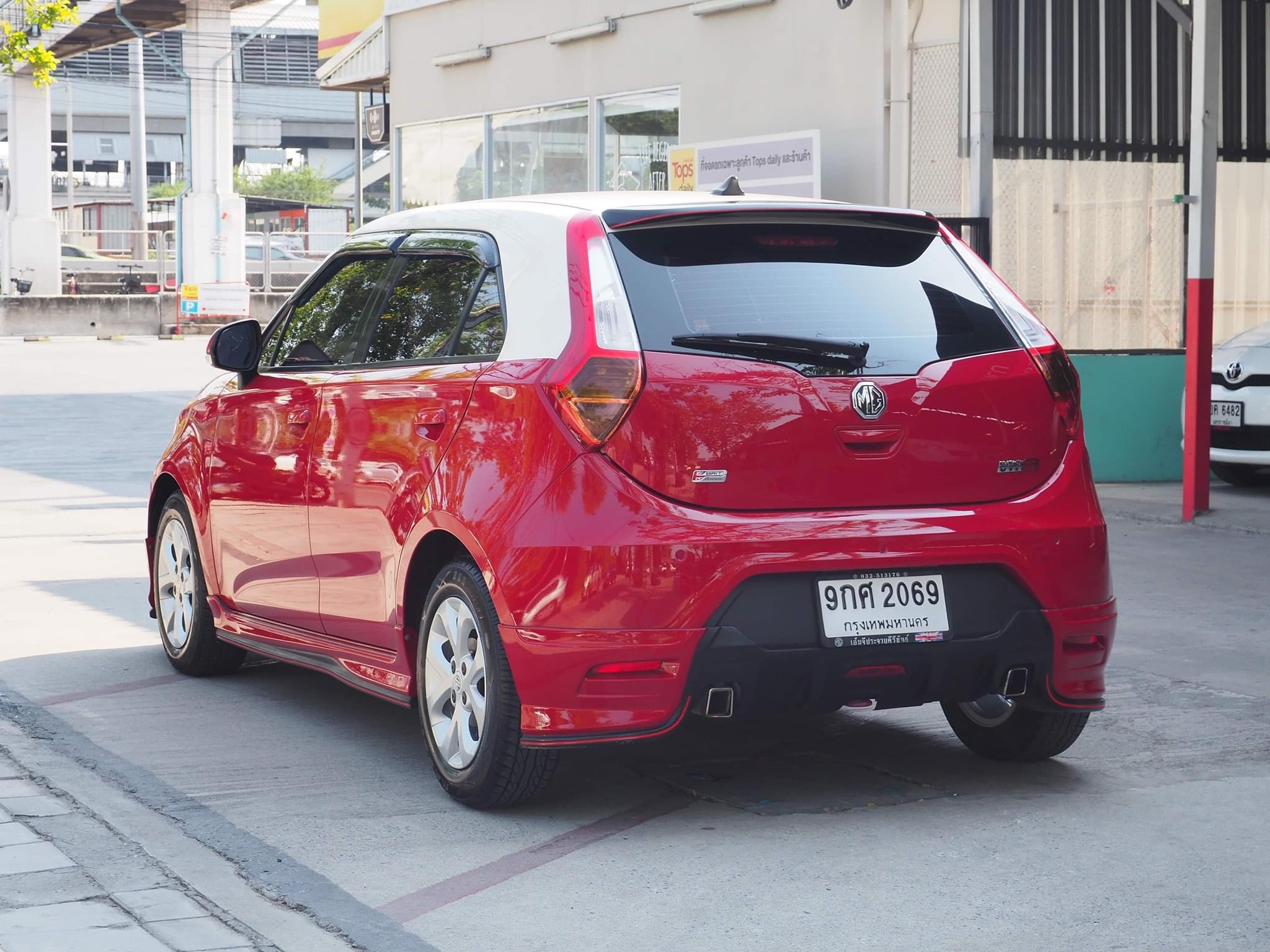 MG3 ปี 2017 สีแดง