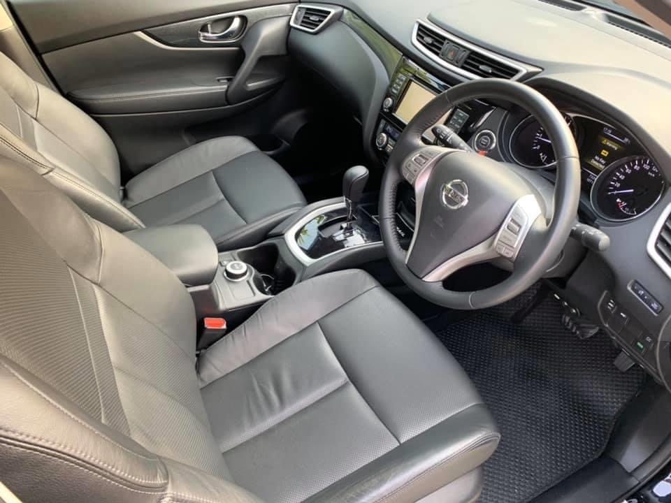 Nissan X-trail ปี 2015 สีดำ