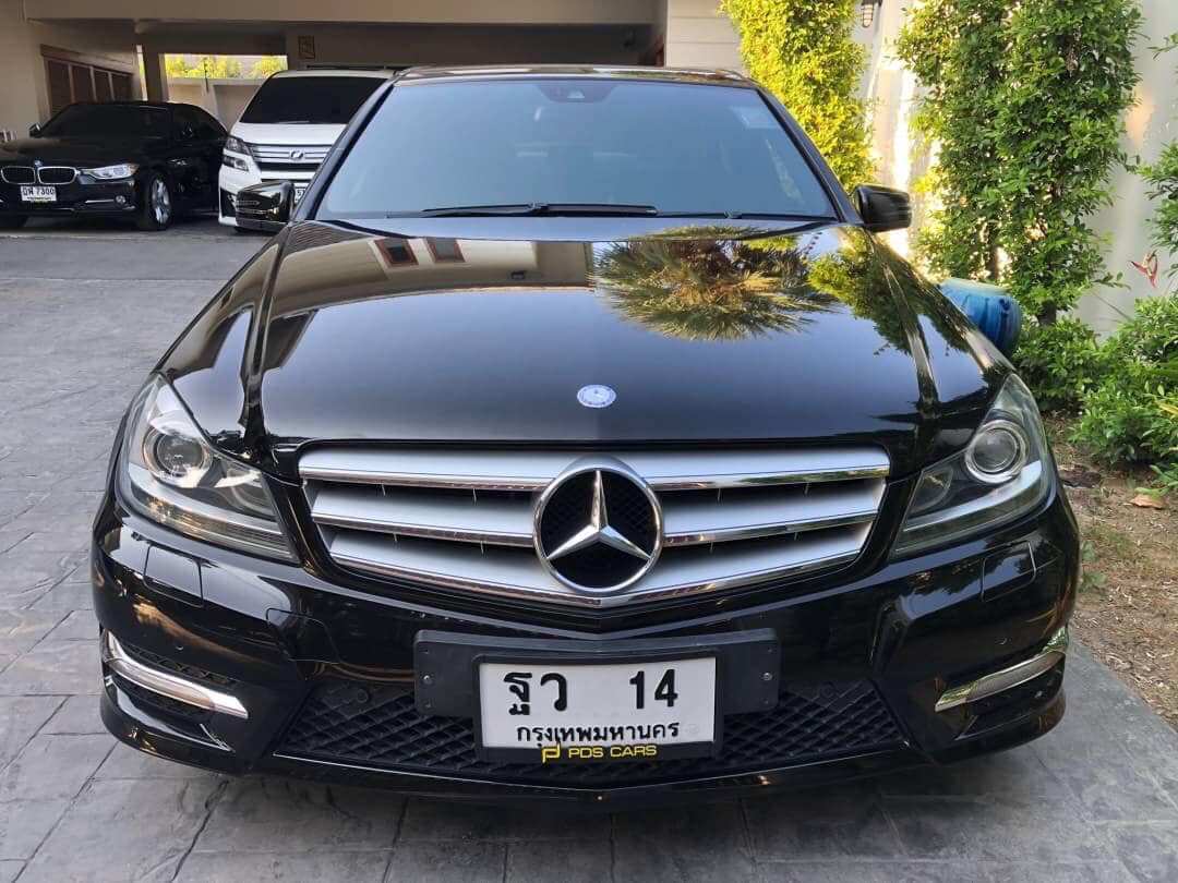Mercedes-Benz C-Class W204 C180 ปี 2012 สีดำ (รูปที่ 2)