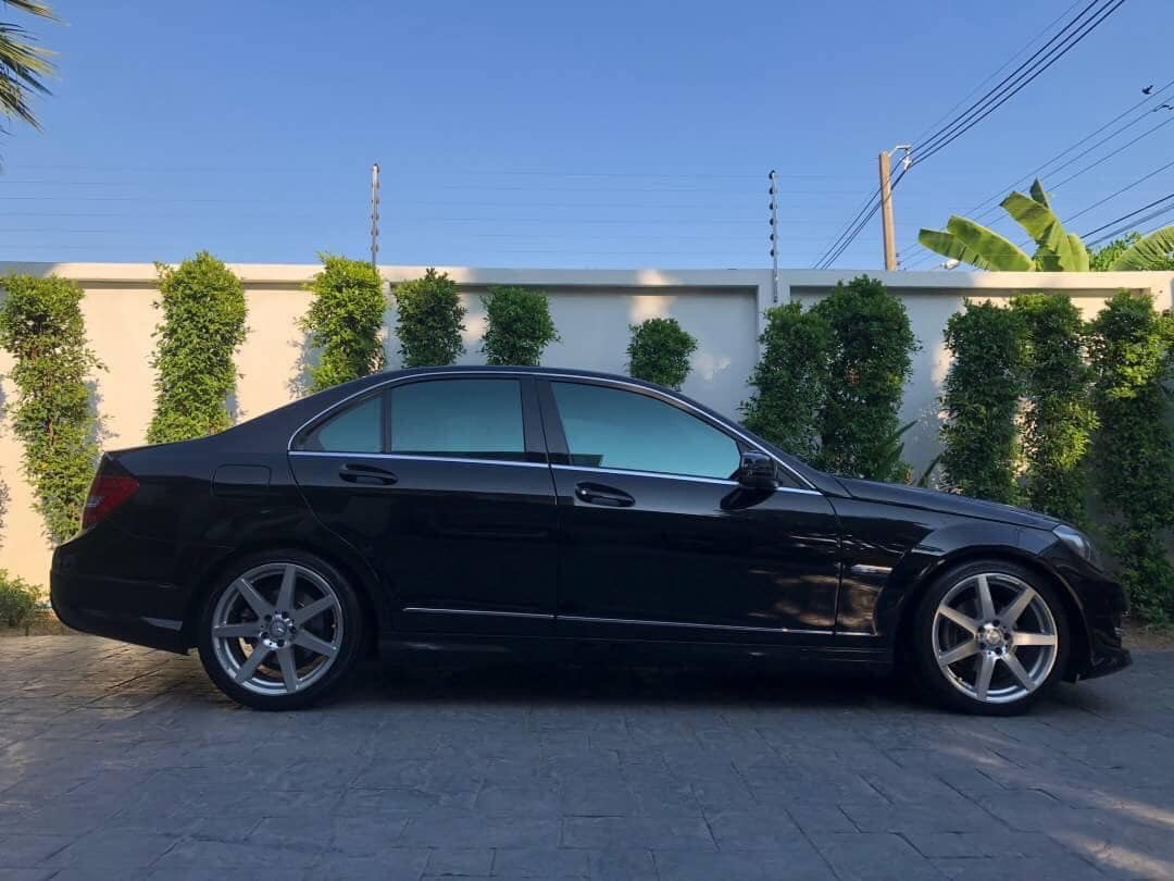 Mercedes-Benz C-Class W204 C180 ปี 2012 สีดำ (รูปที่ 3)