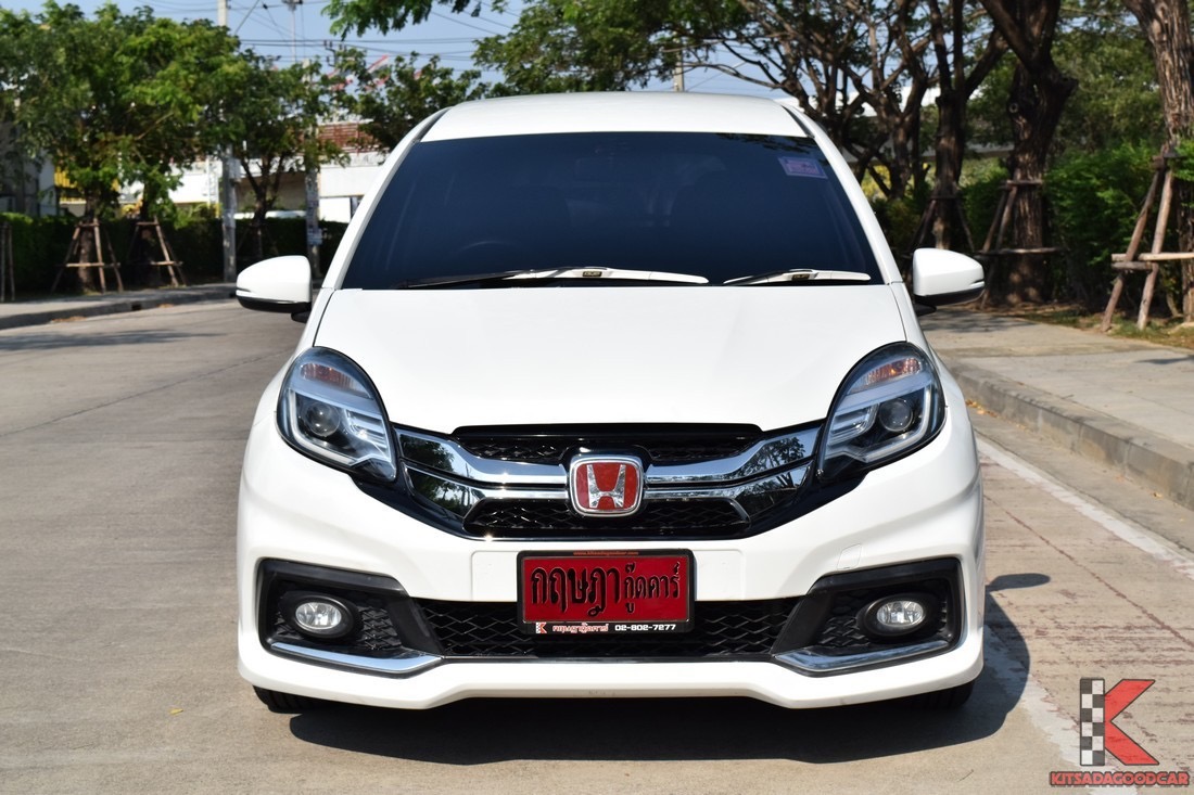 Honda Mobilio ปี 2014 สีขาว (รูปที่ 2)