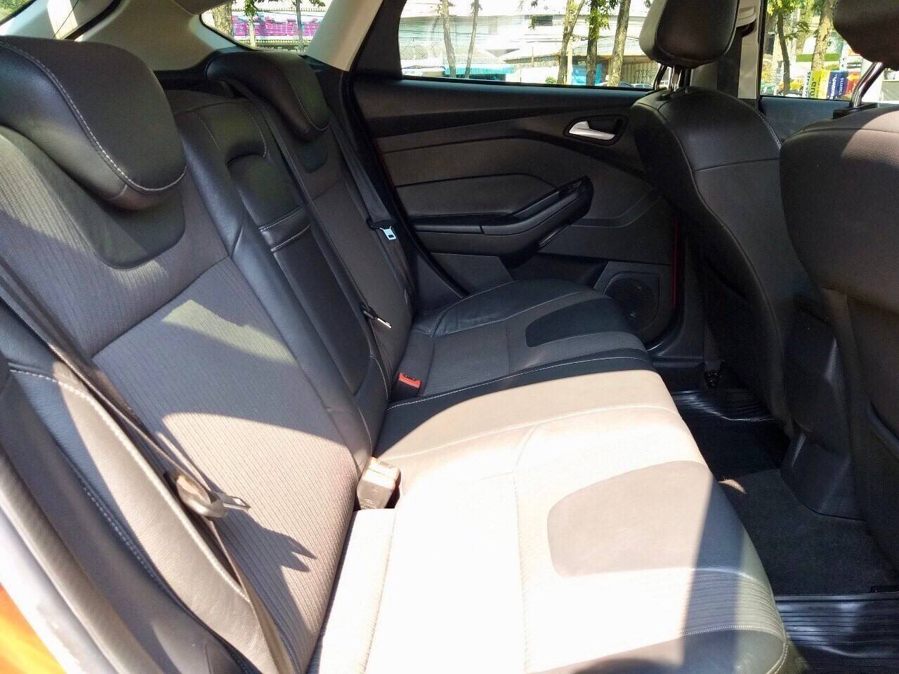 Ford Focus ปี 2013 สีแดง (รูปที่ 11)