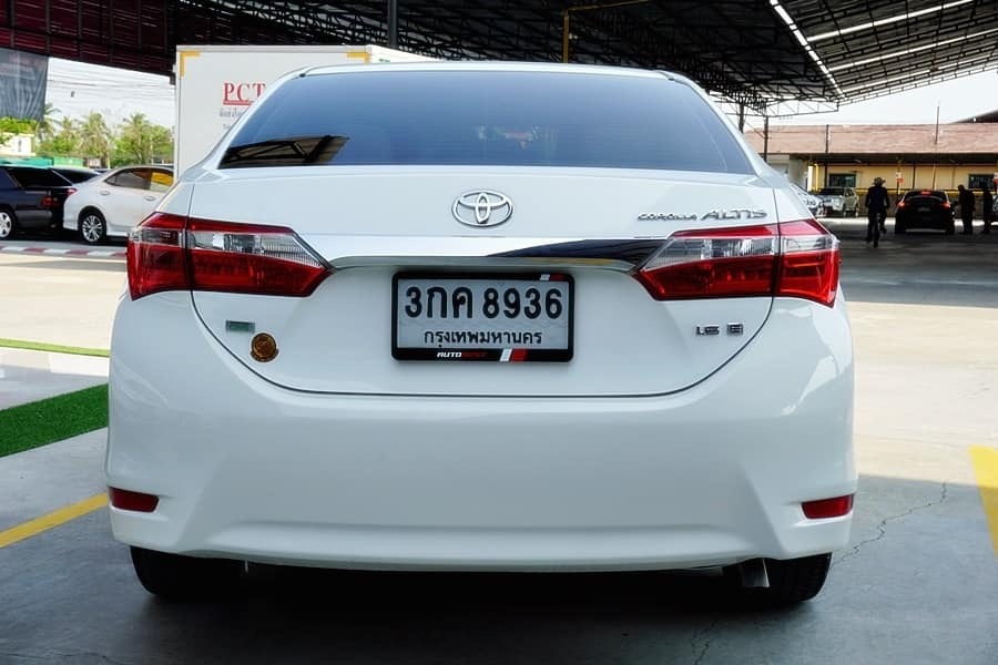 Toyota Corolla Altis ปี 2014 สีขาว (รูปที่ 3)