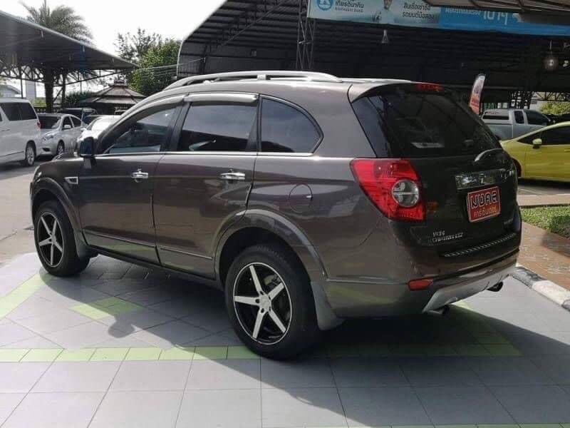 Chevrolet Captiva ปี 2013 สีเทา (รูปที่ 3)
