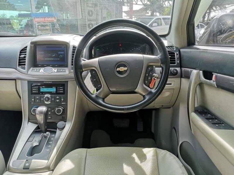 Chevrolet Captiva ปี 2013 สีเทา (รูปที่ 6)
