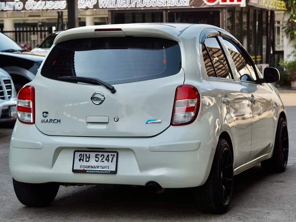 Nissan March ปี 2012 สีขาว (รูปที่ 11)