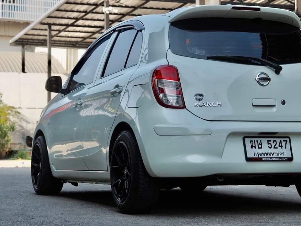 Nissan March ปี 2012 สีขาว (รูปที่ 12)