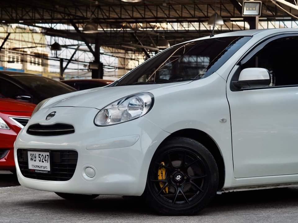 Nissan March ปี 2012 สีขาว (รูปที่ 3)