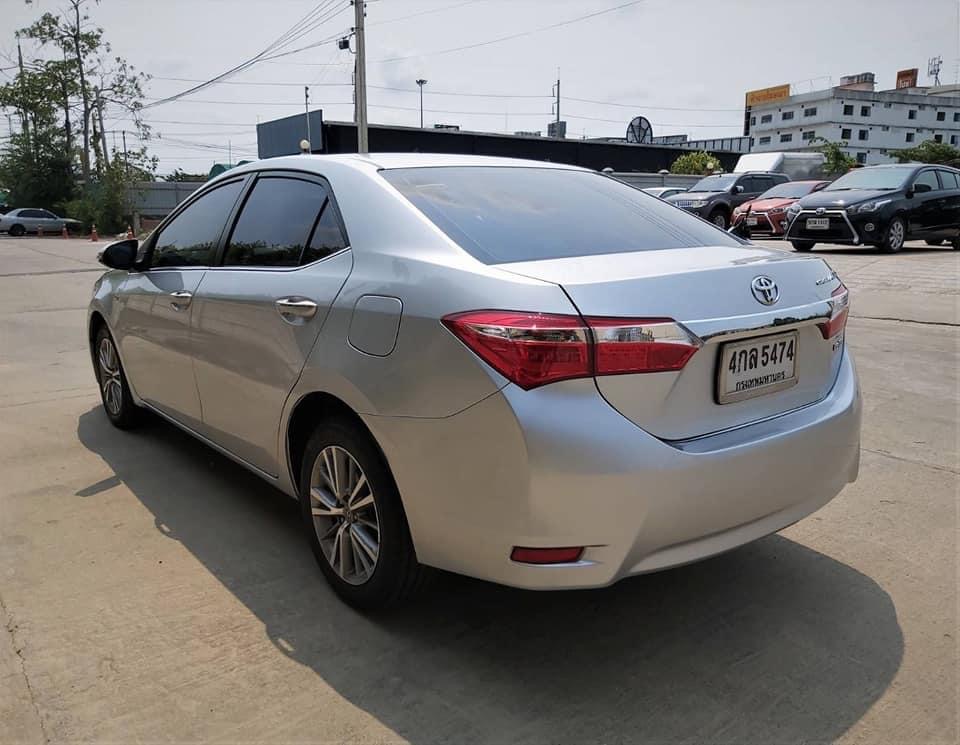 Toyota Corolla Altis ปี 2015 สีเงิน (รูปที่ 4)