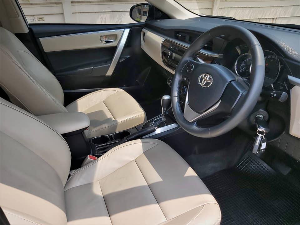Toyota Corolla Altis ปี 2015 สีเงิน (รูปที่ 6)