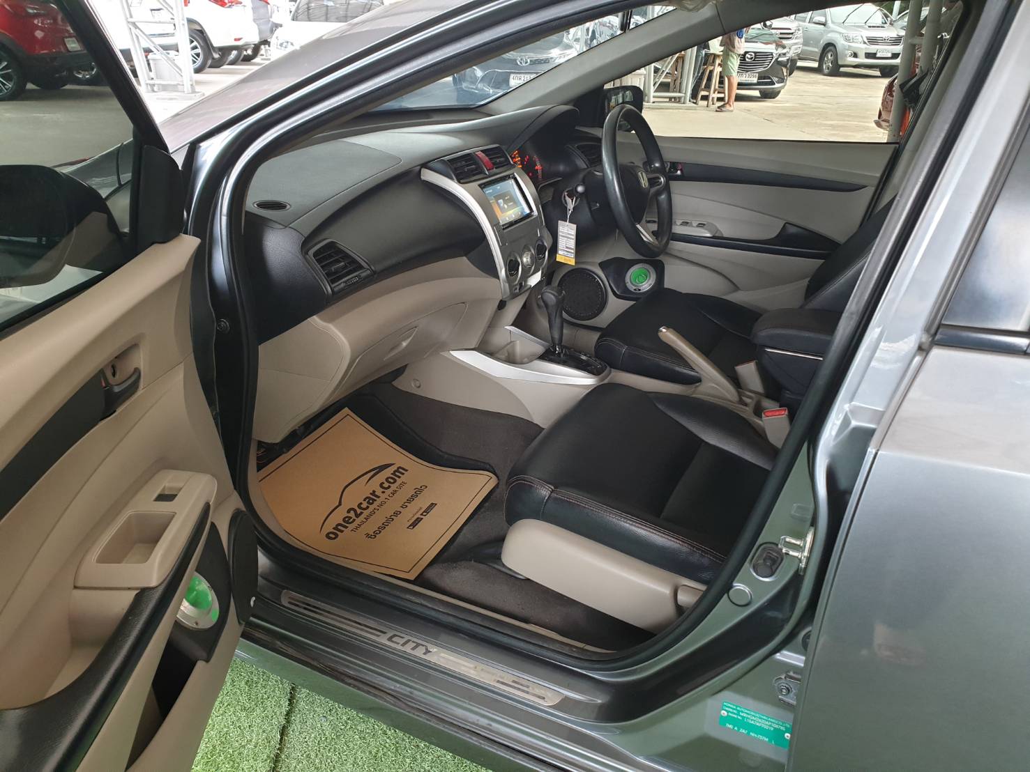Honda City 1.5S 2010 (รูปที่ 8)