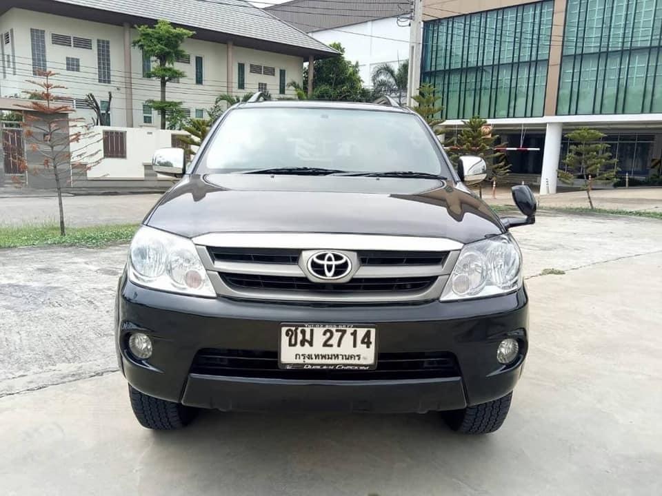 Toyota Fortuner ปี 2006 สีดำ