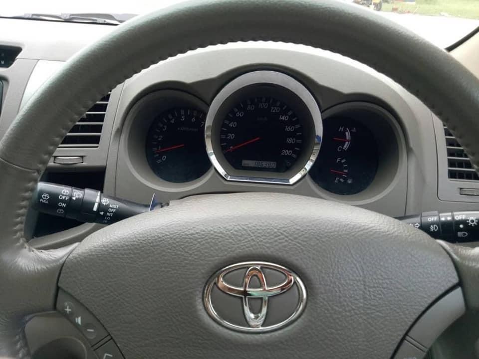 Toyota Fortuner ปี 2006 สีดำ (รูปที่ 14)