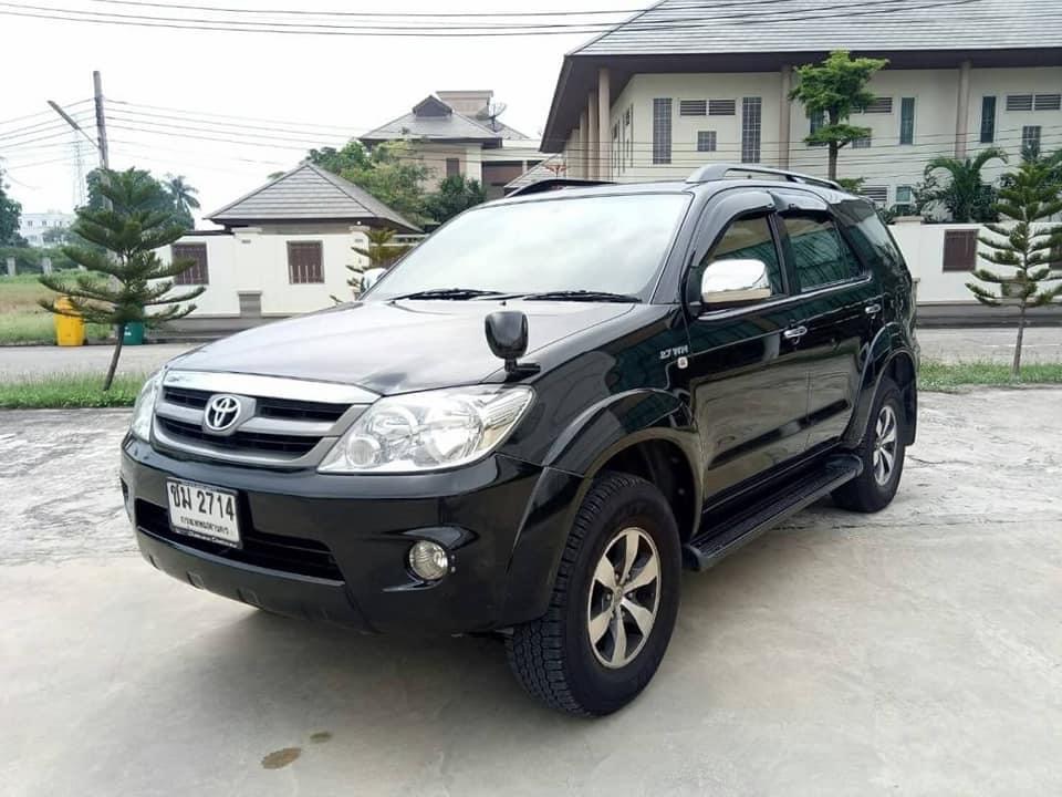 Toyota Fortuner ปี 2006 สีดำ