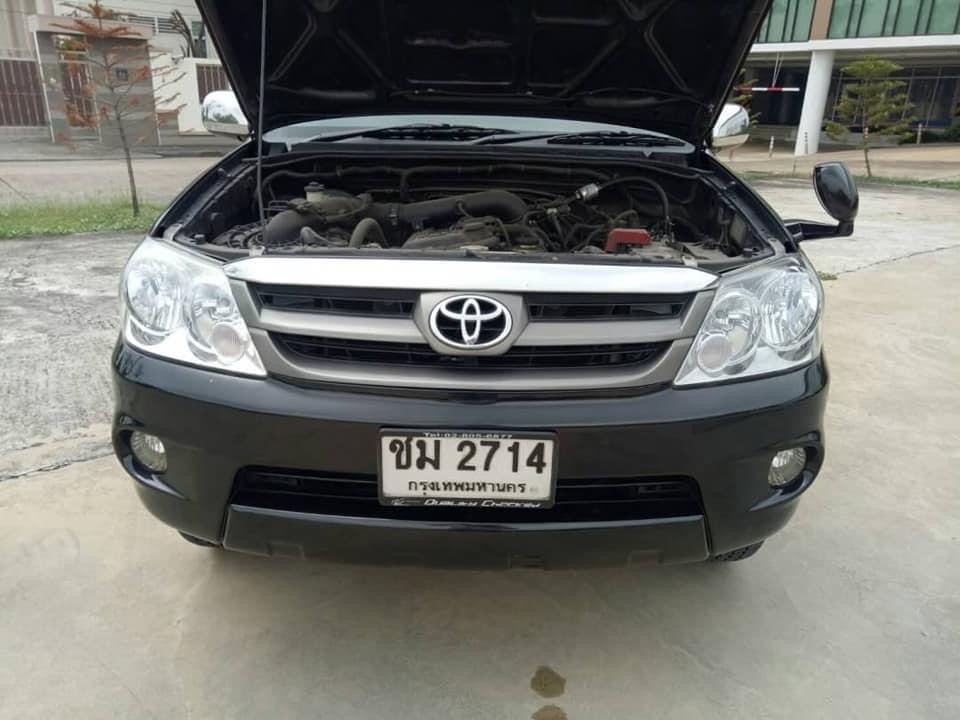 Toyota Fortuner ปี 2006 สีดำ