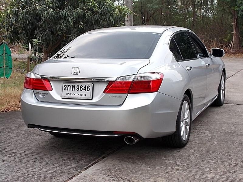 Honda Accord ปี 2013 สีเทา (รูปที่ 4)