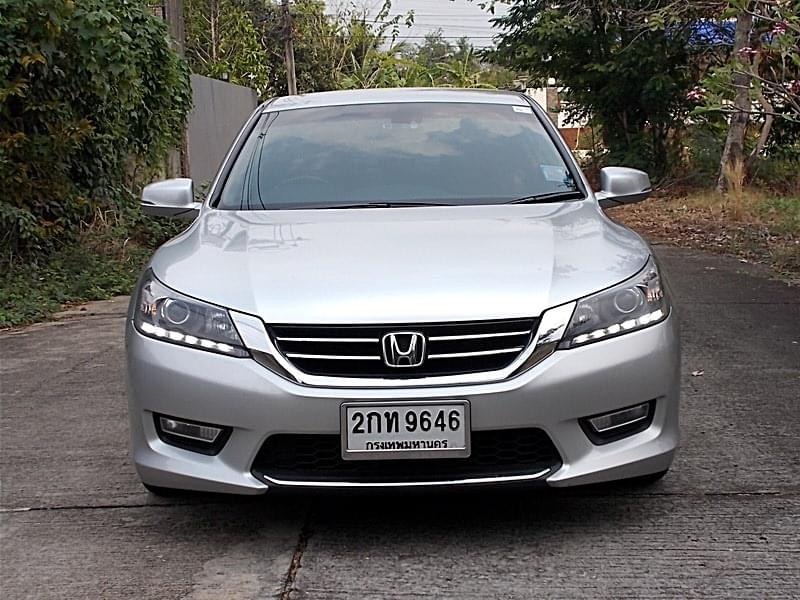 Honda Accord ปี 2013 สีเทา (รูปที่ 3)