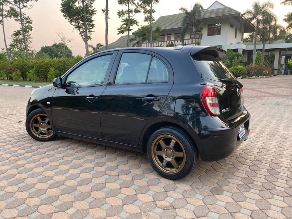 Nissan March ปี 2011 สีดำ (รูปที่ 8)