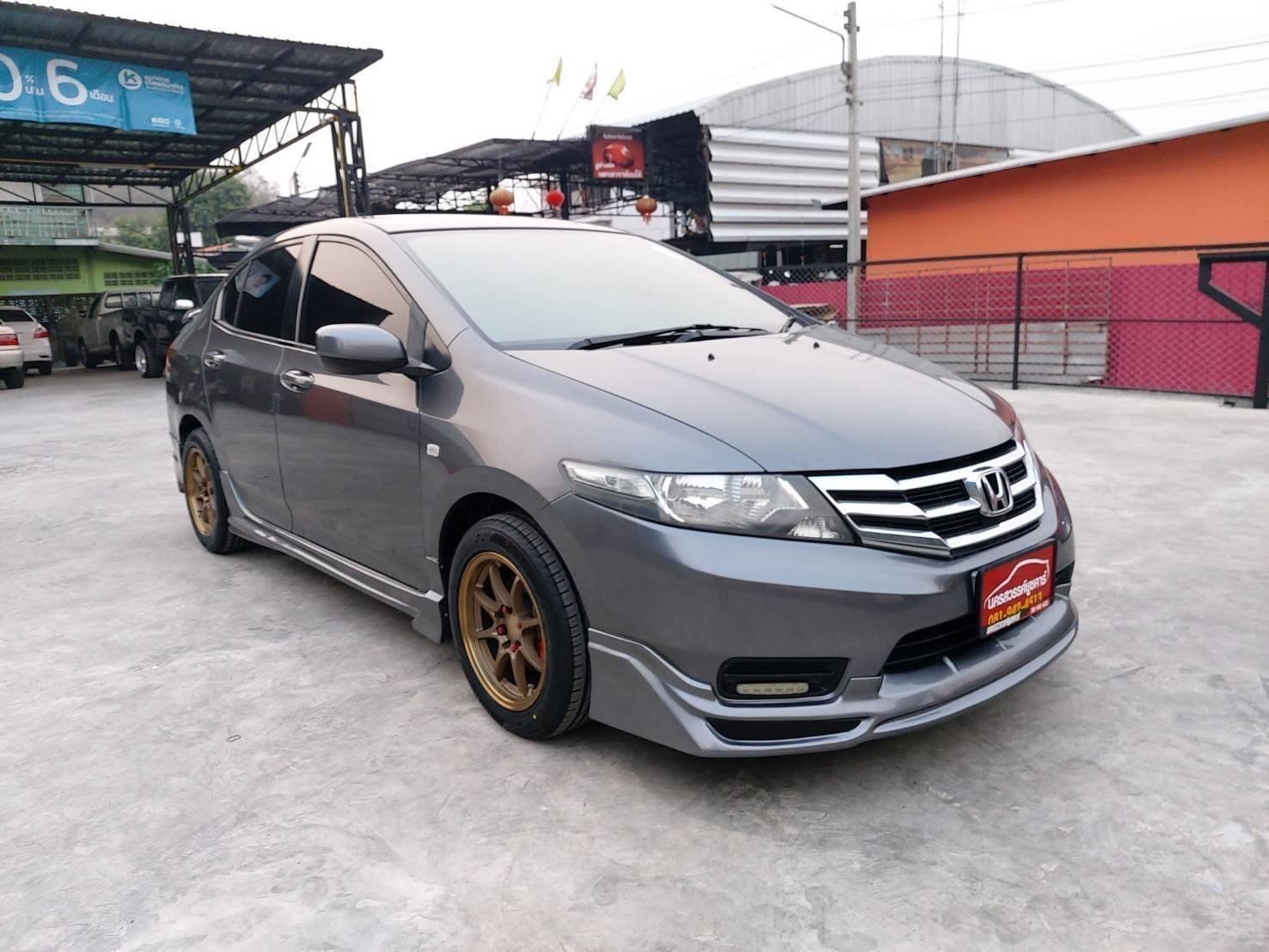 Honda City ปี 2012 สีเทา