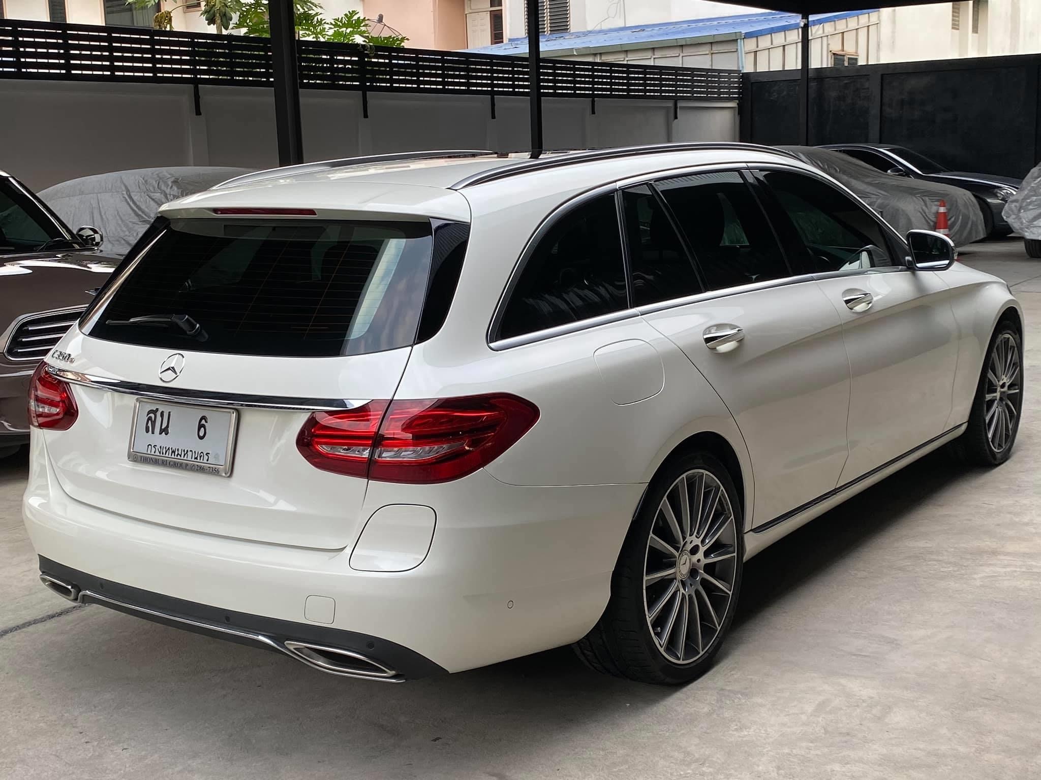 Mercedes-Benz C-Class W205 C350 ปี 2016 สีขาว