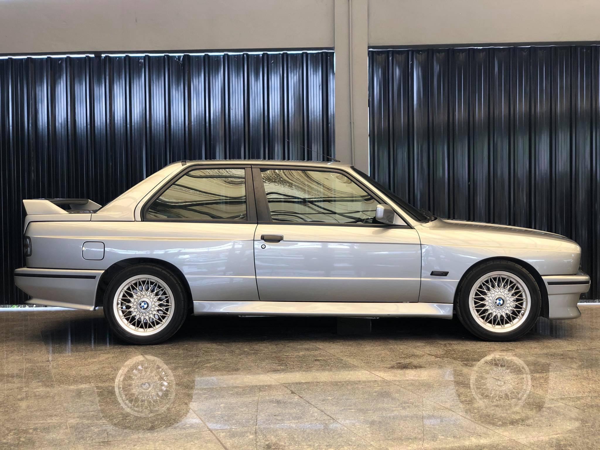 BMW 3 Series E30 M3 ปี 1988 สีเทา