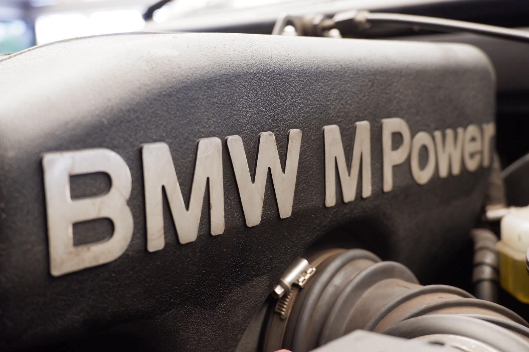 BMW 3 Series E30 M3 ปี 1988 สีเทา (รูปที่ 19)