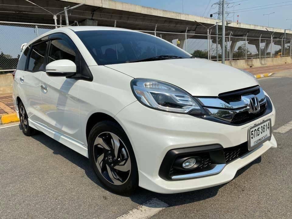 Honda Mobilio ปี 2015 สีขาว (รูปที่ 9)