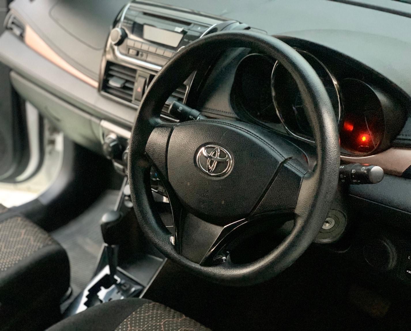 Toyota Vios ไมเนอร์เชนจ์ ปี 2017 สีขาว (รูปที่ 8)
